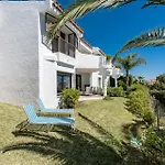 Seaview I 3Bed I Sauna I Pool I Parking 60