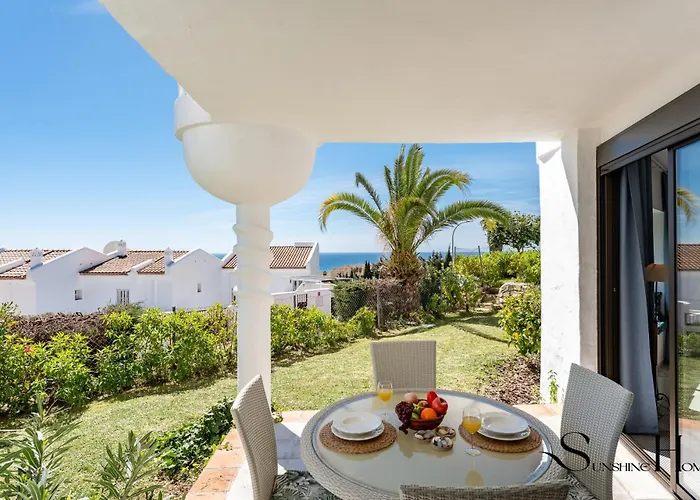 Seaview I 3Bed I Sauna I Pool I Parking 60