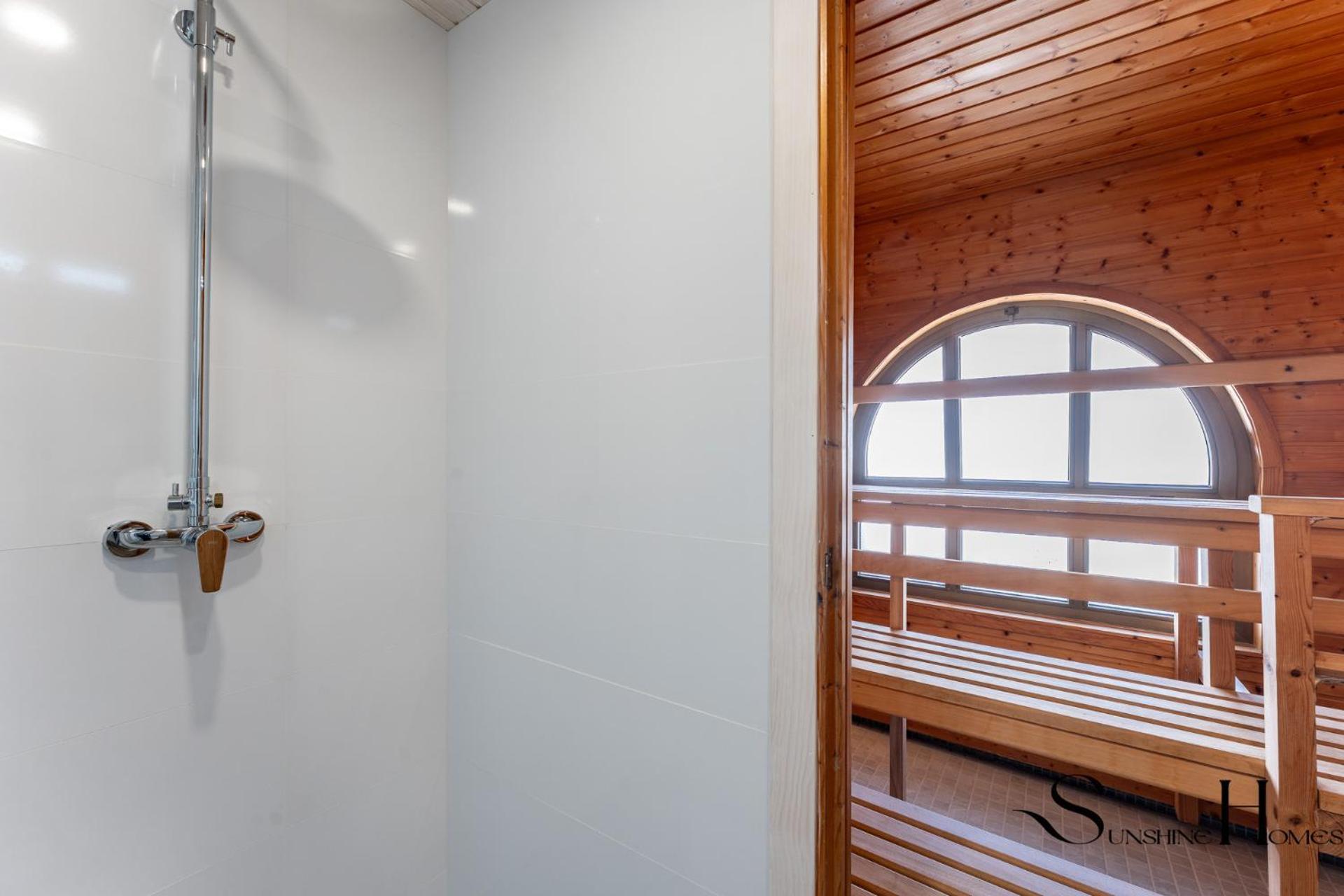 Seaview I 3bed I Sauna I Pool I Parking 60 Holiday home Benalmadena
