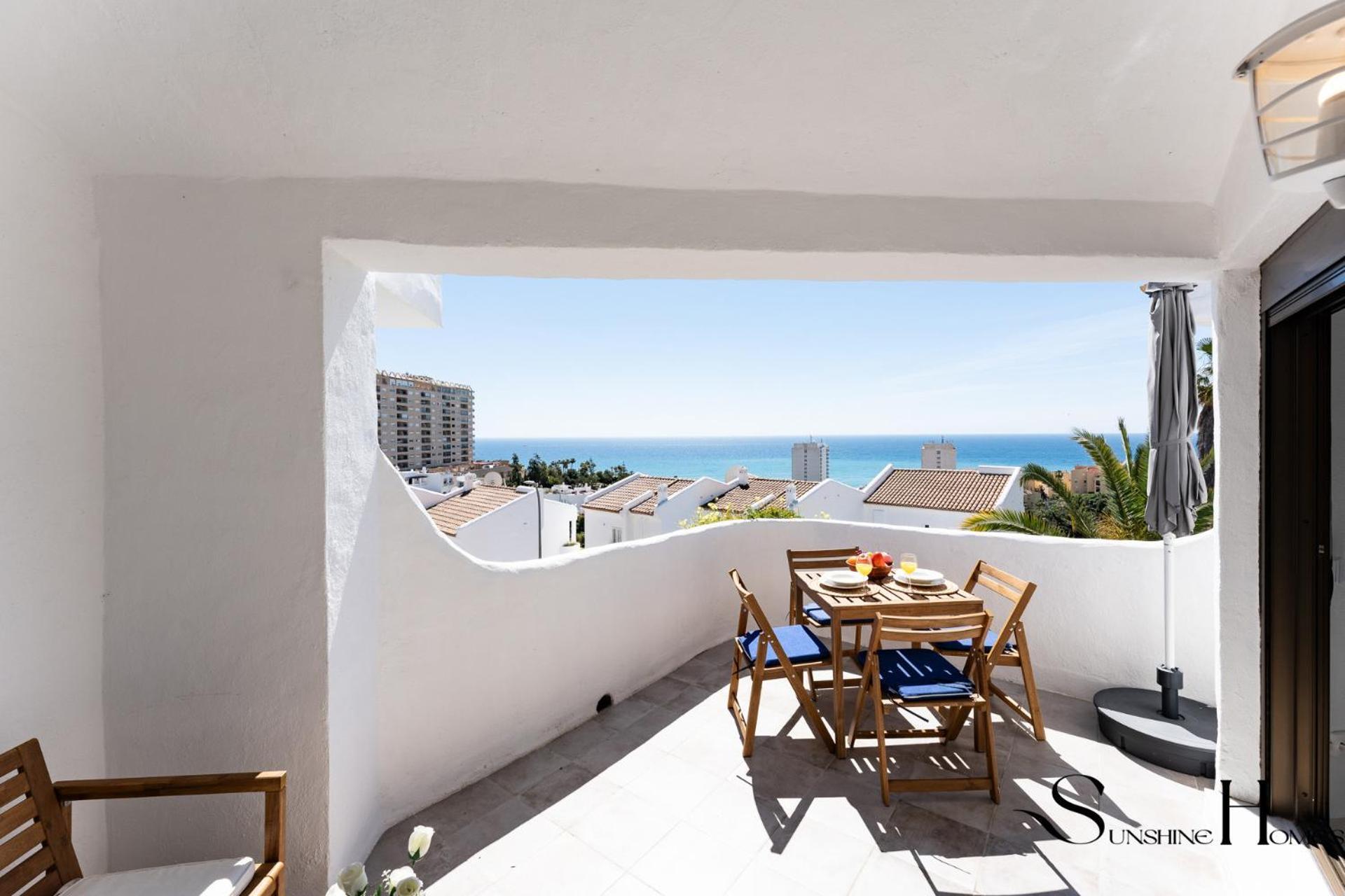 Seaview I 3bed I Sauna I Pool I Parking 60 Benalmadena