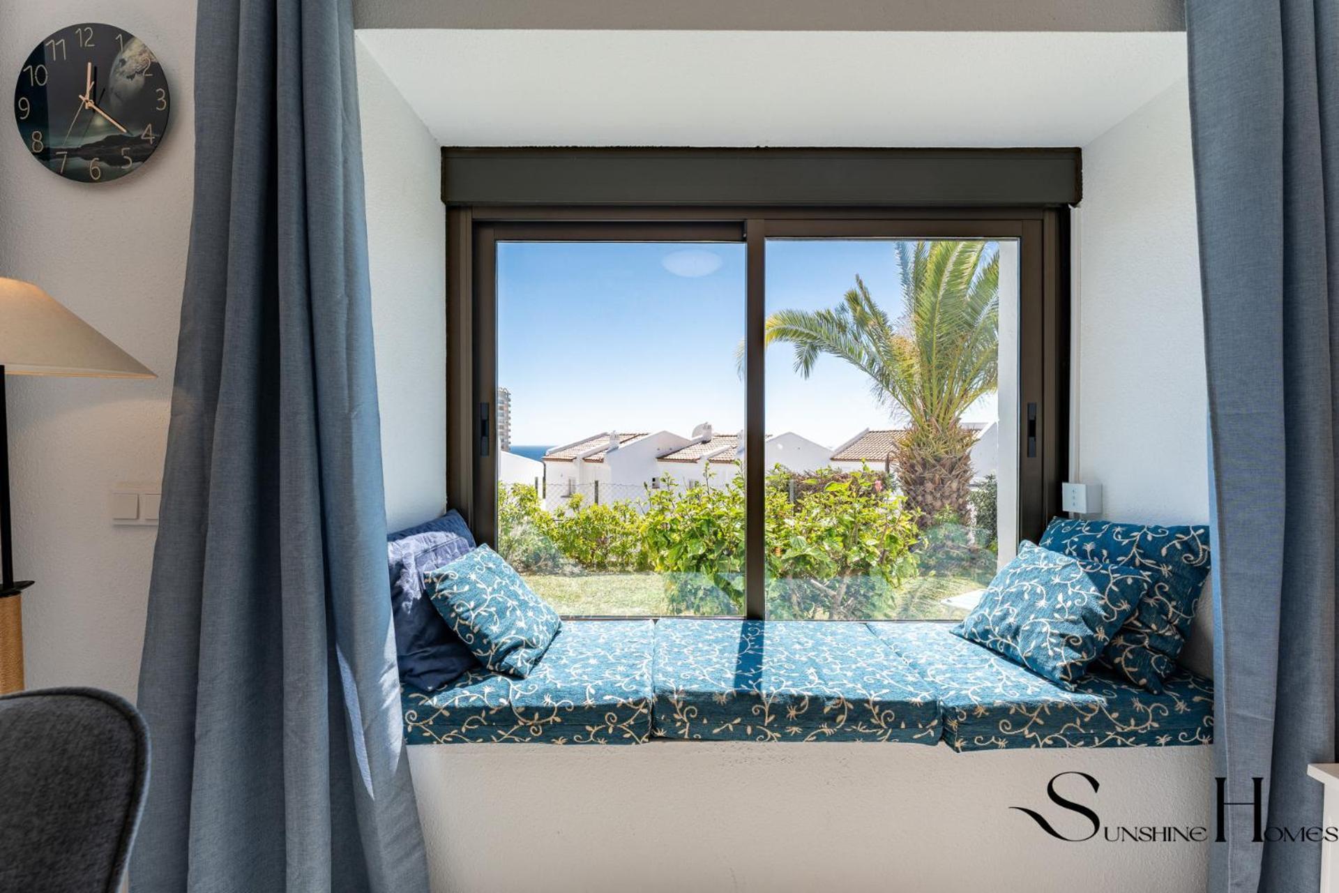 Seaview I 3bed I Sauna I Pool I Parking 60 Holiday home